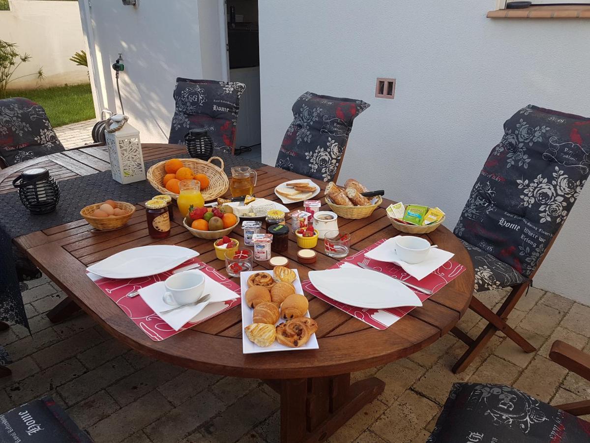 Les Fruitiers Agde Exteriör bild
